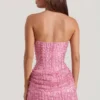 Rochie mini Ziya fără bretele, drapată, cu linie A, în roz Rochie mini Ziya fără bretele, drapată, cu linie A, în roz