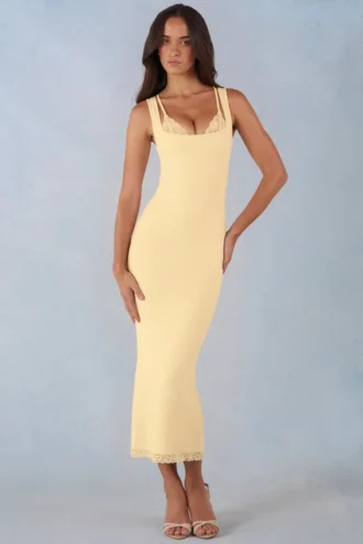 Rochie Sorelle din modal cu bordură din dantelă, lungime midi, în culoarea galben unt Rochie Sorelle din modal cu bordură din dantelă, lungime midi, în culoarea galben unt