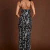 Rochie Velia cu guler tip cowl și decupaje, cu imprimeu șarpe argintiu Rochie Velia cu guler tip cowl și decupaje, cu imprimeu șarpe argintiu