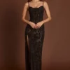 Rochie Velia cu guler tip cowl și decupaje, decorată cu paiete, în model maro șarpe Rochie Velia cu guler tip cowl și decupaje, decorată cu paiete, în model maro șarpe