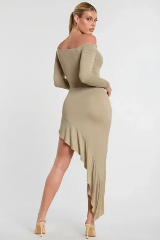 Roxana Rochie maxi cu mâneci lungi și umeri decupați, din amestec de modal și cașmir, în culoarea gri-bej Roxana Rochie maxi cu mâneci lungi și umeri decupați, din amestec de modal și cașmir, în culoarea gri-bej