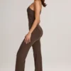 Salopetă Alouette din modal cu un singur umăr, în culoarea ciocolatiu Salopetă Alouette din modal cu un singur umăr, în culoarea ciocolatiu