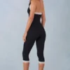 Salopetă capri Calla cu dantelă modală, în negru Salopetă capri Calla cu dantelă modală, în negru