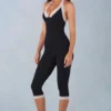 Salopetă capri Calla cu dantelă modală, în negru Salopetă capri Calla cu dantelă modală, în negru