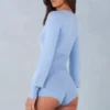 Salopetă cu mâneci lungi din tricot Ismera, în albastru deschis Salopetă cu mâneci lungi din tricot Ismera, în albastru deschis