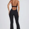 Salopetă evazată cu decupaje și bordură din dantelă Pema Modal, negru Salopetă evazată cu decupaje și bordură din dantelă Pema Modal, negru