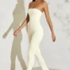 Salopetă fără bretele cu tiv evazat Jamila, culoare ivoriu Salopetă fără bretele cu tiv evazat Jamila, culoare ivoriu