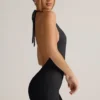 Salopetă scurtă fără spate cu nervuri din modal Shelly, negru Salopetă scurtă fără spate cu nervuri din modal Shelly, negru