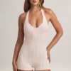 Salopetă scurta fără spate cu nervuri din modal Shelly, cu imprimeu în dungi Salopetă scurta fără spate cu nervuri din modal Shelly, cu imprimeu în dungi