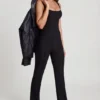 Salopeta Elanie cu guler rotund, corset și picioare evazate, în negru Salopeta Elanie cu guler rotund, corset și picioare evazate, în negru