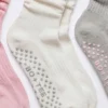 Set de 3 perechi de șosete Pilates în culori asortate Set de 3 perechi de șosete Pilates în culori asortate