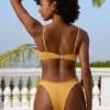 Slip de bikini hipster din țesătură șifonată, în nuanța Marigold Slip de bikini hipster din țesătură șifonată, în nuanța Marigold