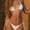 Slipuri de bikini Cebu cu legături laterale și mărgele, în alb leopard Hotfix Slipuri de bikini Cebu cu legături laterale și mărgele, în alb leopard Hotfix
