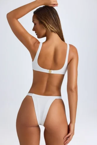 Slipuri de bikini Cruz Cheeky în alb