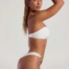 Slipuri de bikini cu bretele late și ornamente din mărgele Maui, culoare ivoriu Slipuri de bikini cu bretele late și ornamente din mărgele Maui, culoare ivoriu