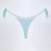 Slipuri de bikini cu șnururi laterale Vernazza din broderie englezească, albastru pudră Slipuri de bikini cu șnururi laterale Vernazza din broderie englezească, albastru pudră