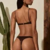 Topuri de bikini cu sârmă Aluna în bronz Topuri de bikini cu sârmă Aluna în bronz