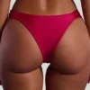 Slipuri de bikini Maui cu bretele late și decupaj îndrăzneț, împodobite cu mărgele, în roz zmeură Slipuri de bikini Maui cu bretele late și decupaj îndrăzneț, împodobite cu mărgele, în roz zmeură