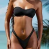 Slipuri de bikini Pacifico cu volane și decorațiuni, negru Slipuri de bikini Pacifico cu volane și decorațiuni, negru