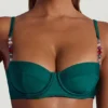 Slipuri de bikini Palau cu tăietură înaltă și ornamente din mărgele, în culoarea verde jad Slipuri de bikini Palau cu tăietură înaltă și ornamente din mărgele, în culoarea verde jad