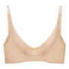 Sutien cu sârmă, din plasă moale, cu un singur strat, de la Intimates, în culoarea bej Sutien cu sârmă, din plasă moale, cu un singur strat, de la Intimates, în culoarea bej