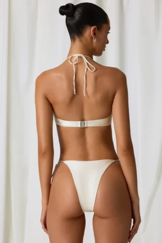 Slipuri de bikini Lula cu detalii din perle, în culoarea alb perlat Slipuri de bikini Lula cu detalii din perle, în culoarea alb perlat
