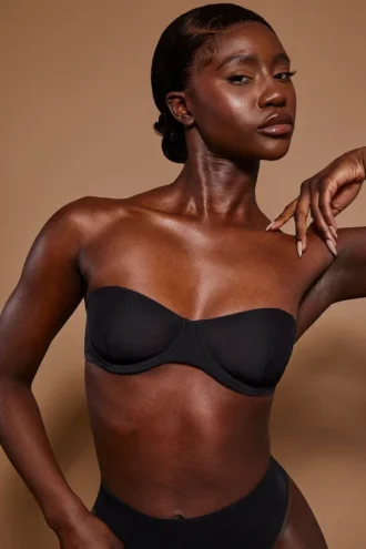 Sutien fără bretele Intimates din plasă moale, negru Sutien fără bretele Intimates din plasă moale, negru