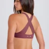 Sutien sport cu decolteu în V și bretele încrucișate la spate, în culoarea Acai Sutien sport cu decolteu în V și bretele încrucișate la spate, în culoarea Acai