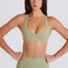 Sutien sport cu decolteu în V și spate încrucișat, culoare Matcha Sutien sport cu decolteu în V și spate încrucișat, culoare Matcha