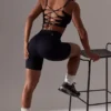Sutien sport cu spate decupat și gât pătrat, negru Sutien sport cu spate decupat și gât pătrat, negru