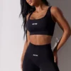 Sutien sport cu spate decupat și gât pătrat, negru Sutien sport cu spate decupat și gât pătrat, negru
