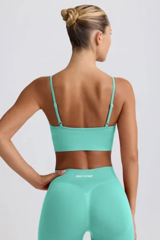 Sutien sport Define Luxe cu decolteu în V, culoare mentă