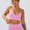 Sutien sport Define Luxe cu decolteu în V, roz bubblegum Sutien sport Define Luxe cu decolteu în V, roz bubblegum