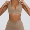 Sutien sport din jersey periat cu decolteu în V, în nuanța Mocha Marl Sutien sport din jersey periat cu decolteu în V, în nuanța Mocha Marl
