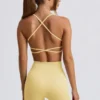 Sutien sport fără cusături și fără spate Super Sculpt, în culoarea Butter Yellow Sutien sport fără cusături și fără spate Super Sculpt, în culoarea Butter Yellow