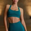 Sutien sport fără cusături Super Sculpt cu spate în T, culoare Teal Sutien sport fără cusături Super Sculpt cu spate în T, culoare Teal