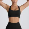 Sutien sport fără cusături Super Sculpt cu spate în T, negru Sutien sport fără cusături Super Sculpt cu spate în T, negru
