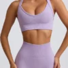Sutien sport fără cusături Super Sculpt cu spate încrucișat, în culoarea liliac deschis Sutien sport fără cusături Super Sculpt cu spate încrucișat, în culoarea liliac deschis
