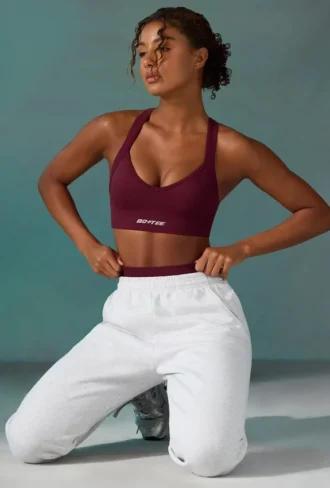 Sutien sport fără cusături Super Sculpt cu spate încrucișat, în culoarea prune