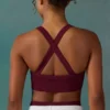 Sutien sport fără cusături Super Sculpt cu spate încrucișat, în culoarea prune Sutien sport fără cusături Super Sculpt cu spate încrucișat, în culoarea prune