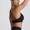 Sutien sport fără cusături Super Sculpt cu spate încrucișat, negru Sutien sport fără cusături Super Sculpt cu spate încrucișat, negru