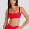 Sutien sport Soft Active cu bordură contrastantă, în culoarea roșu căpșună Sutien sport Soft Active cu bordură contrastantă, în culoarea roșu căpșună