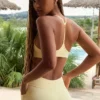 Sutien sport Soft Active cu bretele încrucișate la spate, culoare Lemon