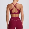 Sutien sport Soft Active cu decolteu în V, culoare burgund Sutien sport Soft Active cu decolteu în V, culoare burgund