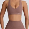 Sutien sport Soft Active cu decolteu în V, culoare Mocha