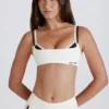 Sutien sport Soft Active cu spate răsucit, în nuanța Ivory Sutien sport Soft Active cu spate răsucit, în nuanța Ivory