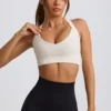 Sutien sport Super Sculpt fără cusături, cu bretele încrucișate la spate, în culoarea alb Sutien sport Super Sculpt fără cusături, cu bretele încrucișate la spate, în culoarea alb