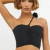 Tesia Top asimetric din jersey elastic cu detalii de trandafiri, negru
