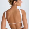 Top bandeau cu detaliu choker Khai, alb Top bandeau cu detaliu choker Khai, alb