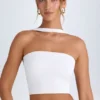 Top bandeau cu detaliu choker Khai, alb Top bandeau cu detaliu choker Khai, alb